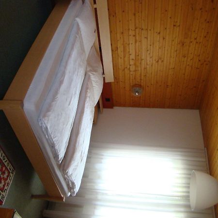Guest House Bellerive Faulensee Exterior foto